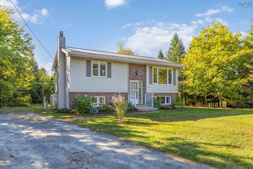 17 Loriann Dr, Porters Lake, NS, B3E1J3 | Card Image