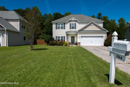 104 Long Pond Dr, Sneads Ferry, NC, 28460-8307 | Card Image