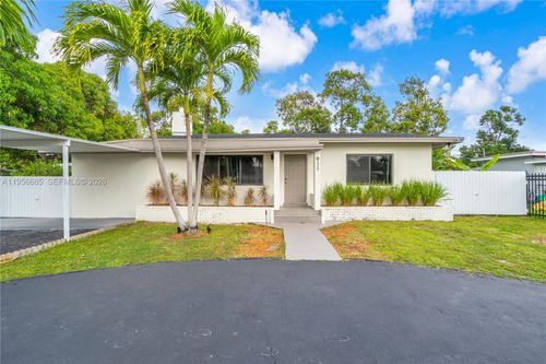 911 Nw 138th St, Miami, FL, 33168-6700 | Card Image