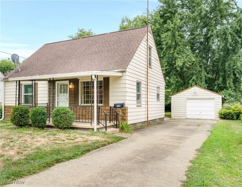 948 Francis Ave Se, Warren, OH, 44484-4330 | Card Image