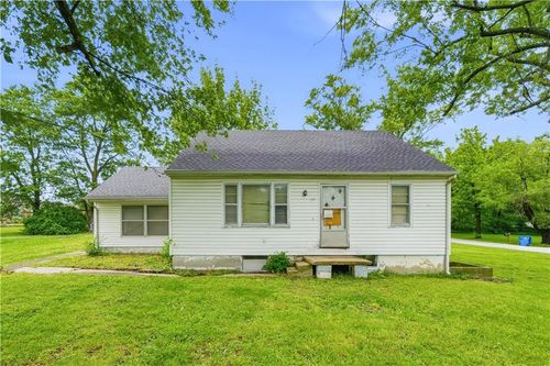 117 E 1st St, Lawson, MO, 64062-9003 | Card Image