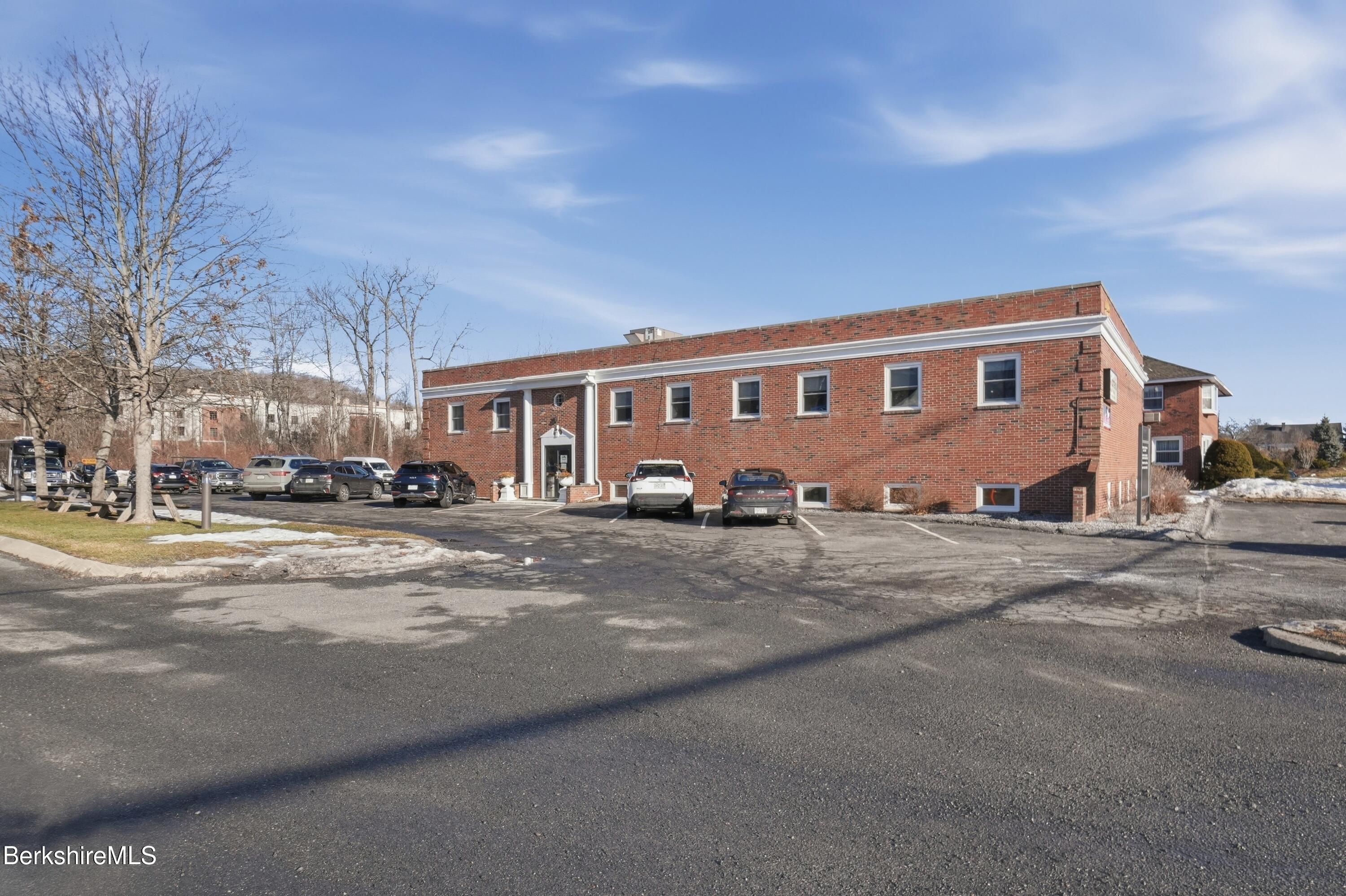 449 Pittsfield Rd, Lenox, MA 01240