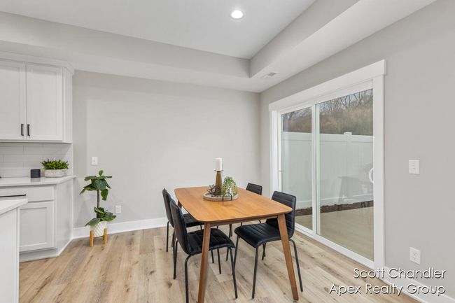 Photo of similar home. | Image 8