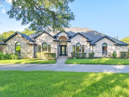 137 Oakwood Ct, Lakeside, TX, 76135-4932 | Card Image