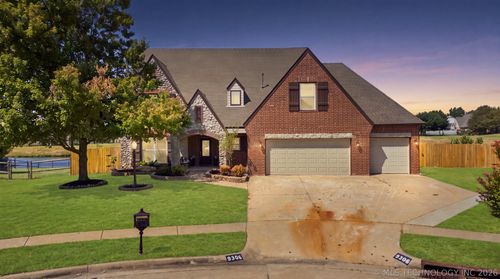 9306 N 103rd East Eastavenue, Owasso, OK, 74055 | Card Image