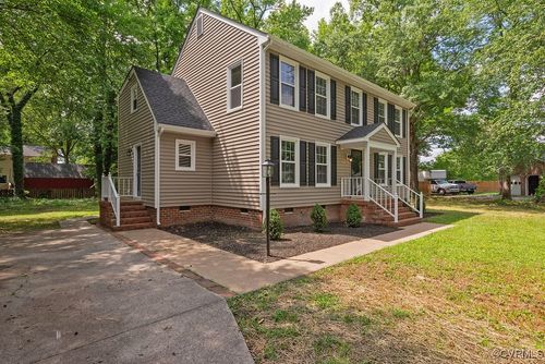 8282 Briarthorn Ct, Mechanicsville, VA, 23116-2462 | Card Image