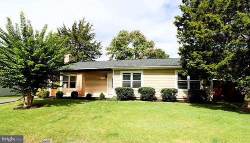 157 S Fox Rd, STERLING, VA, 20164-1310 | Card Image