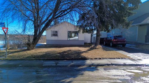 5231 49 St, Rocky Mountain House, AB, T4T1G6 | Card Image
