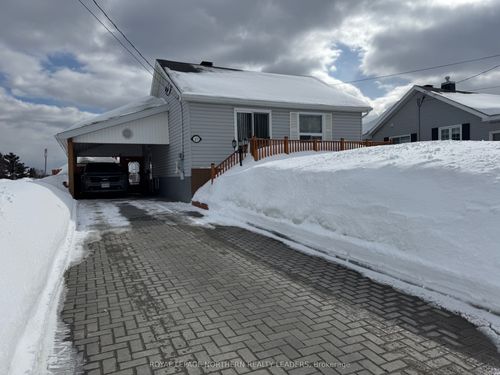 27 Sterling Ave W, Timmins, ON, P4N3K2 | Card Image