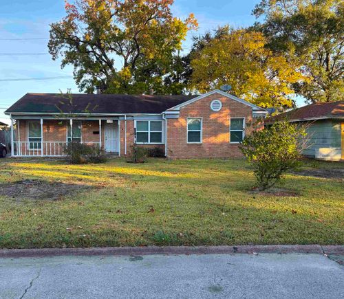 3670 Holland Dr, Beaumont, TX, 77707-2437 | Card Image