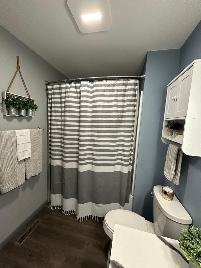 Bathroom | Image 22