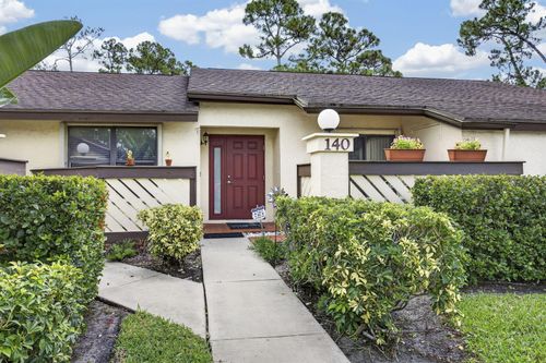 140 Karanda Ct, Royal Palm Beach, FL, 33411-1646 | Card Image