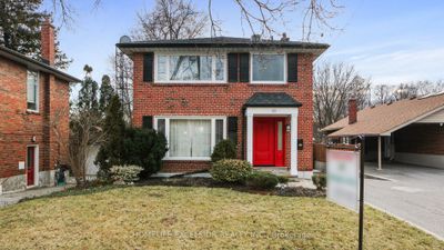 19 Moncrieff Dr, House other with 3 bedrooms, 3 bathrooms and 4 parking in Etobicoke ON | Image 1