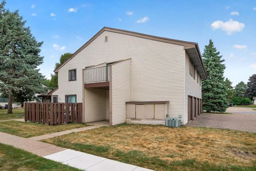 6133 72nd Ln N, Brooklyn Park, MN, 55429-1055 | Card Image