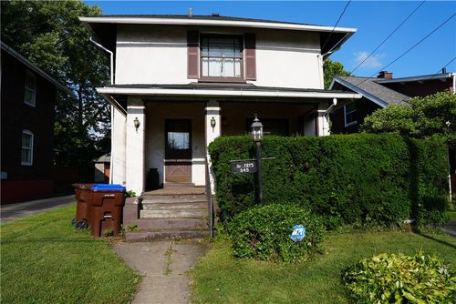 345 Shenango Blvd, Farrell, PA, 16121-1237 | Card Image