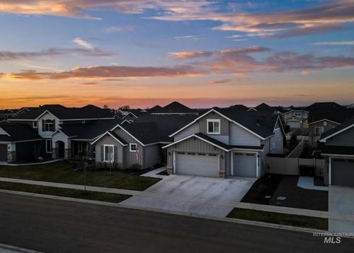 5398 W Avilla Dr, Meridian, ID, 83646-4695 | Card Image