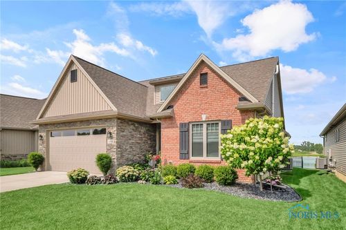 5444 Country Ridge Ln, Sylvania, OH, 43560-8203 | Card Image