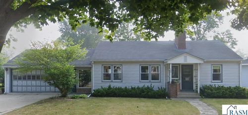 128 N Park Ln, Le Sueur, MN, 56058-1713 | Card Image