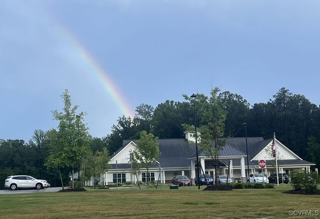 View of front of property with a front yard | Image 47