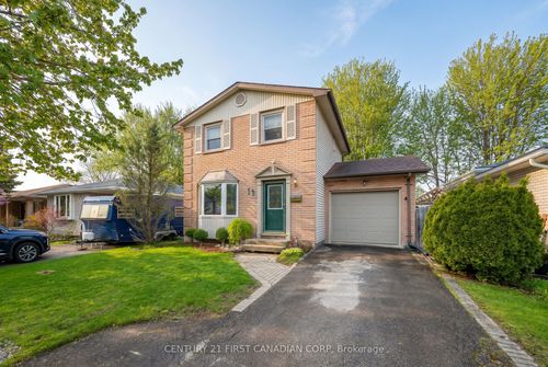 19 Clara Crescent, London South, ON, N6E3G2 | Card Image