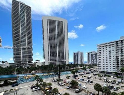 apt-710-1825 S Ocean Dr, Hallandale Beach, FL, 33009-4950 | Card Image