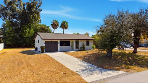 400 Kenova St, PORT CHARLOTTE, FL, 33954-2935 | Card Image