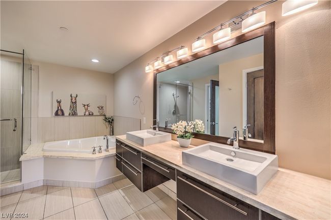 306 - 8925 W Flamingo Rd, Condo with 2 bedrooms, 2 bathrooms and null parking in Las Vegas NV | Image 22