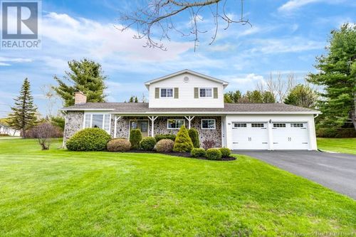 30 Currie Cres, Island View, NB, E3E1A1 | Card Image