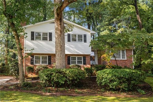 3405 Overton Dr, Greensboro, NC, 27408-2821 | Card Image