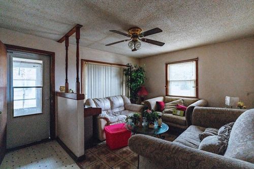 1014 E Oneal St, Gaffney, SC, 29340-4027 | Card Image