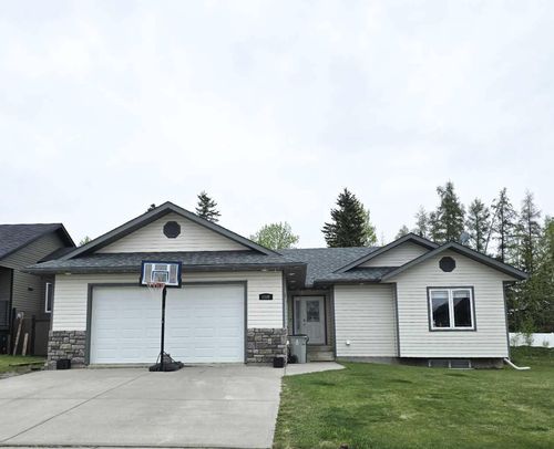 1519 41 St, Edson, AB, T7E0A5 | Card Image