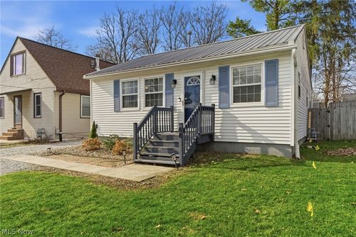 68 Willowwood Dr, Chippewa Lake, OH, 44215-9644 | Card Image