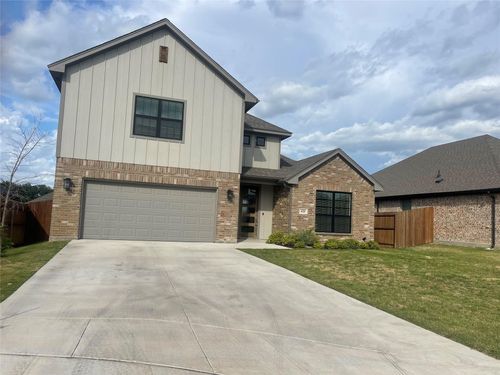 420 Paloma St, Weatherford, TX, 76087-5232 | Card Image
