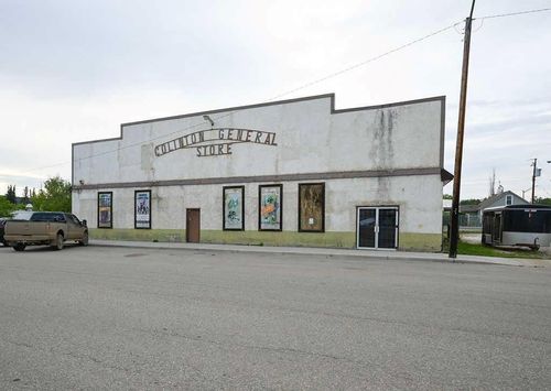 {{alt}} | Card Image