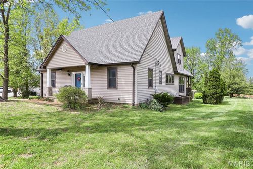 1715 Smizer Mill Rd, Fenton, MO, 63026-2635 | Card Image