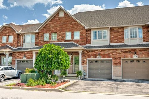 5232 Stonehaven Dr, Burlington, ON, L7L7J4 | Card Image
