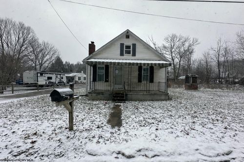 14 White Lamb Ln, Elkins, WV, 26241-7508 | Card Image