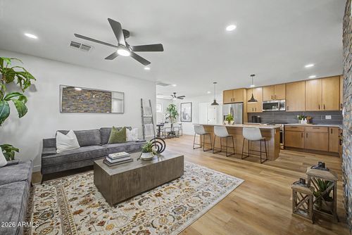 6708 E Belleview St, Scottsdale, AZ, 85257-3225 | Card Image