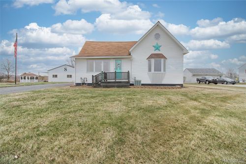 13974 Carleton West Rd, Carleton, MI, 48117-9188 | Card Image