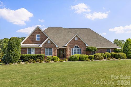 350 Royal Burgess Dr, Campobello, SC, 29322-8752 | Card Image