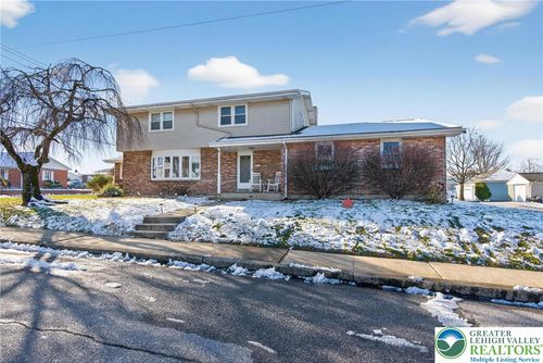 1900 Hokendauqua Ave, NORTHAMPTON, PA, 18067-1342 | Card Image