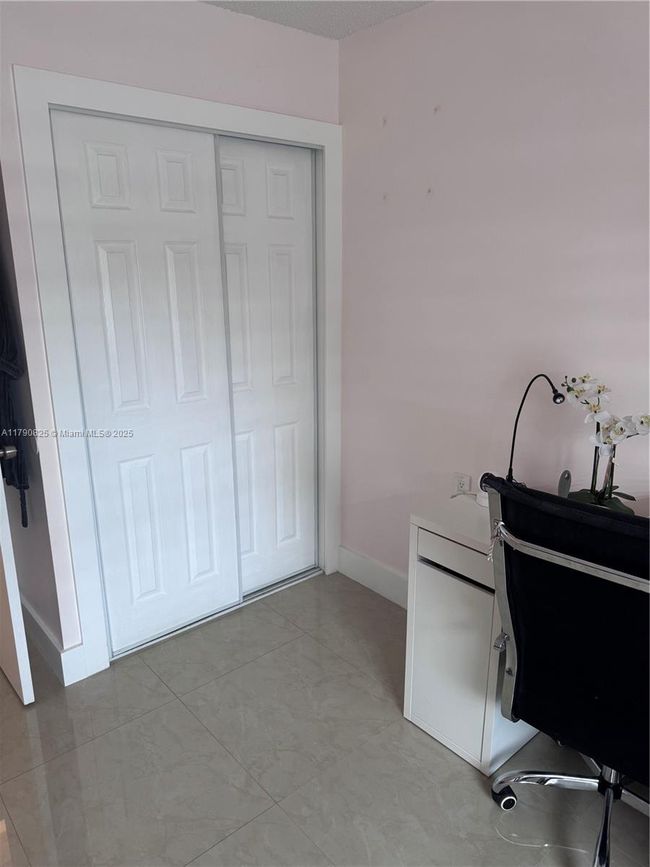 5308 Sw 138 Th Pl, Townhouse with 3 bedrooms, 2 bathrooms and null parking in Miami FL | Image 13