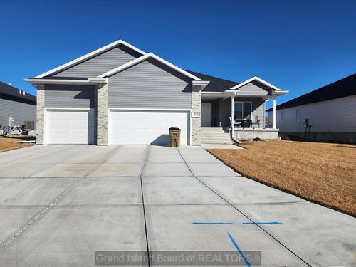 3778 Lilac Ln, Grand Island, NE, 68803-1563 | Card Image
