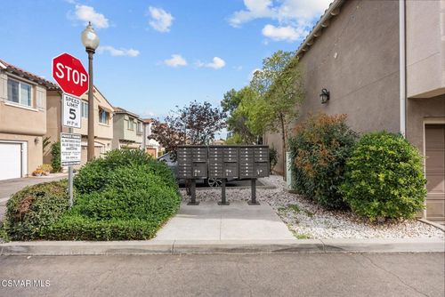 15215 W Fred Way, Van Nuys, CA, 91405-5645 | Card Image