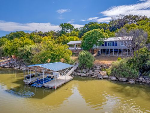 6926 Shamrock Dr, Brownwood, TX, 76801-0070 | Card Image