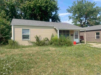 210 E St Patrick, House other with 2 bedrooms, 1 bathrooms and null parking in Rapid City SD | Image 1