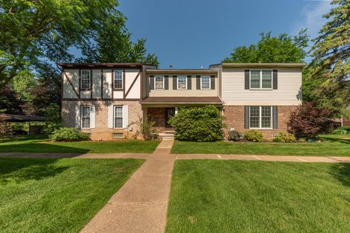 3286 Alpine Dr, Ann Arbor, MI, 48108-1766 | Card Image