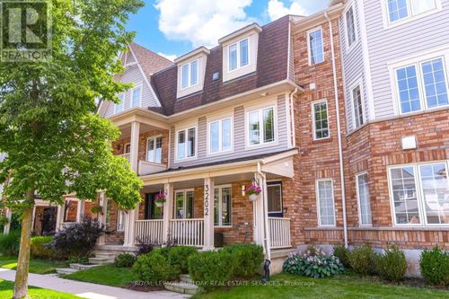 3202 Munson Crescent, Burlington (Alton), ON, L7L3B9 | Card Image