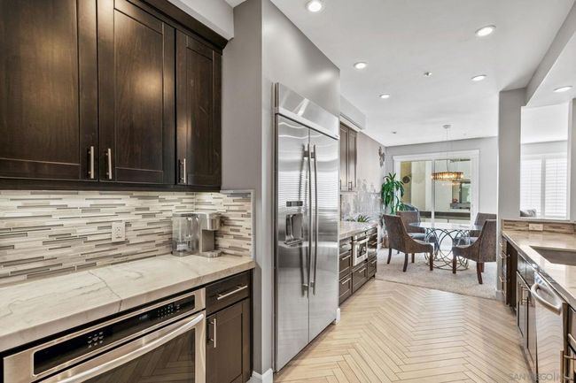 1301 - 5845 Friars Rd, Condo with 3 bedrooms, 2 bathrooms and 2 parking in San Diego CA | Image 4