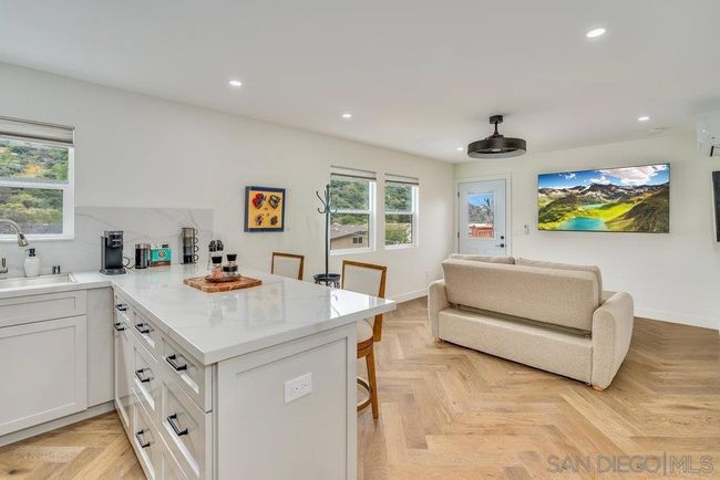 5048 - 5050 Gardena Ave, Condo with 1 bedrooms, 1 bathrooms and null parking in San Diego CA | Image 8